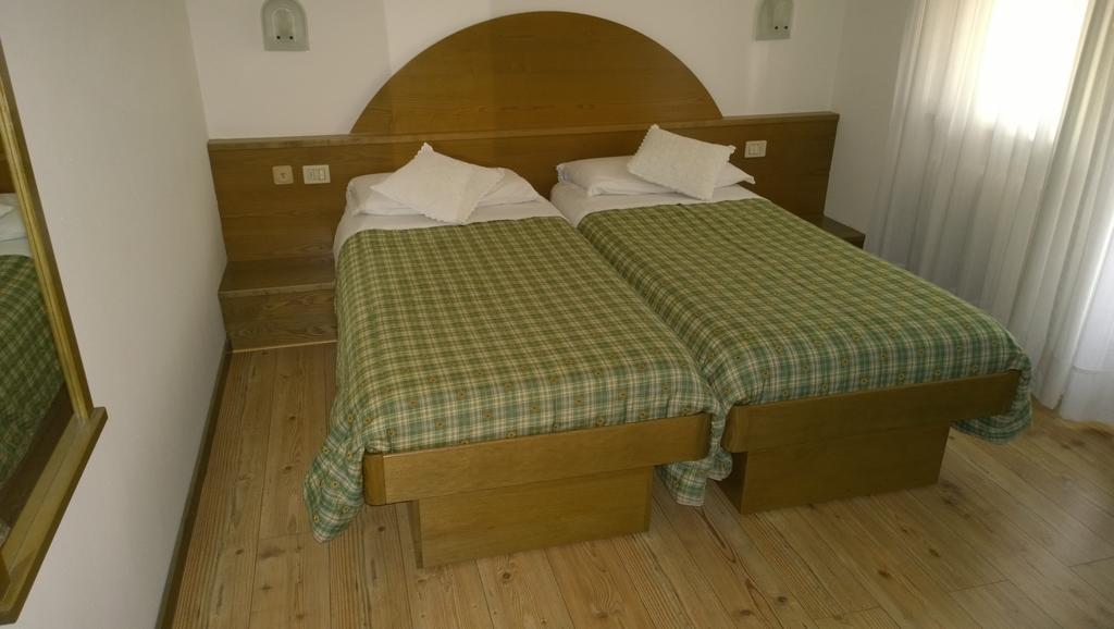 La Felce Bed & Breakfast كاريسولو الغرفة الصورة