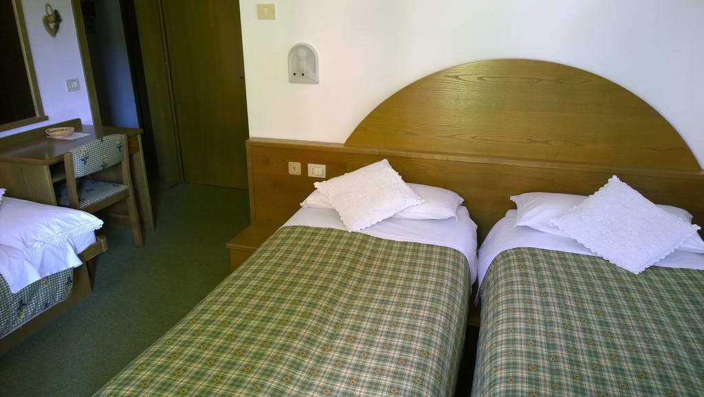 La Felce Bed & Breakfast كاريسولو الغرفة الصورة